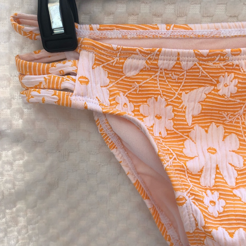 NWOT Xhilaration Orange White Floral Textured 2-PC Two Piece Convertible Bikini - Picture 13 of 16
